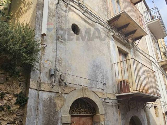 Casa indipendente in vendita a Capizzi ME