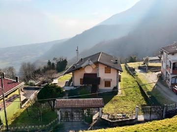 Casa indipendente in vendita a Capo di Ponte BS