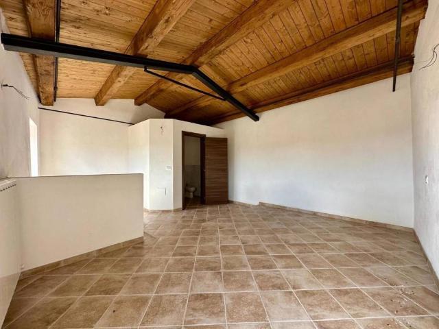 Casa indipendente in vendita a Caporciano AQ