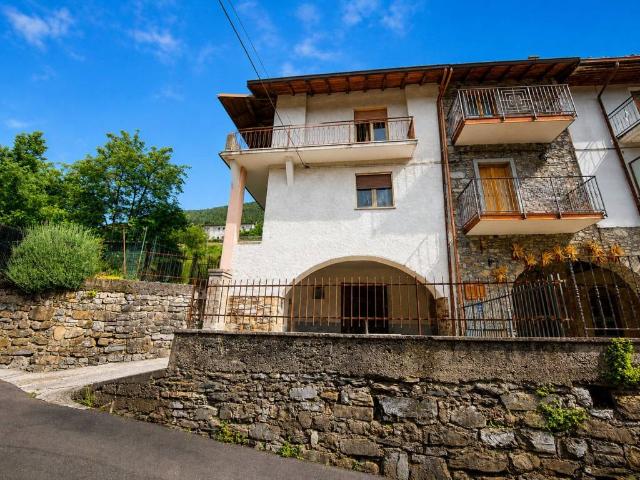 Casa indipendente in vendita a Capovalle BS