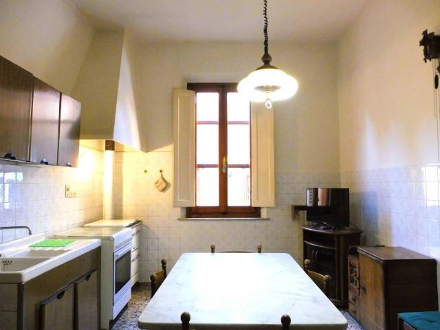 Casa indipendente in vendita a Capraia e Limite FI