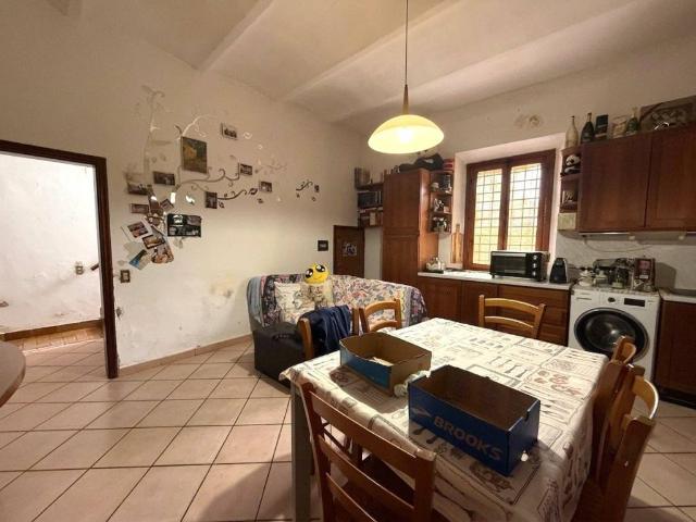 Casa indipendente in vendita a Capraia e Limite FI