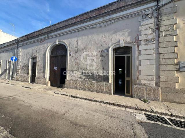 Casa indipendente in vendita a Caprarica di Lecce LE