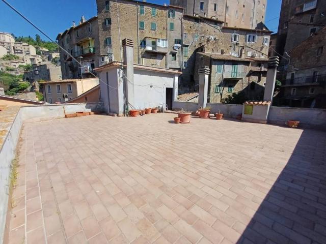 Casa indipendente in vendita a Caprarola VT