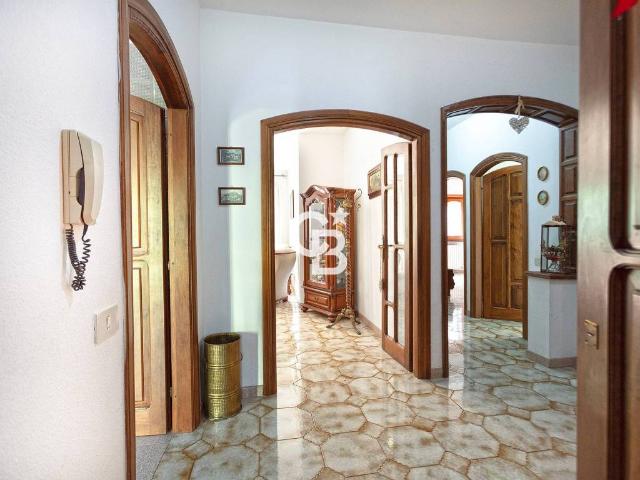 Casa indipendente in vendita a Caprarola VT