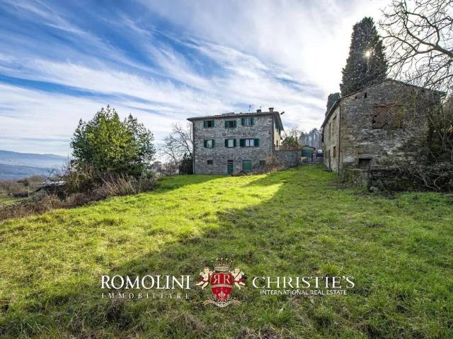 Casa indipendente in vendita a Caprese Michelangelo AR