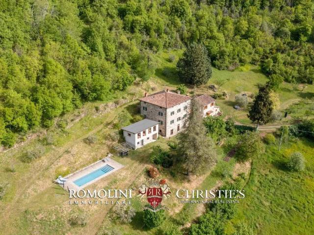 Casa indipendente in vendita a Caprese Michelangelo AR