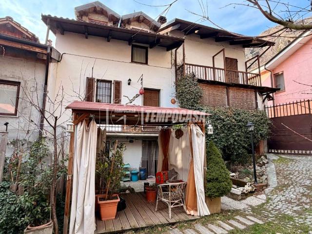 Casa indipendente in vendita a Caprie TO
