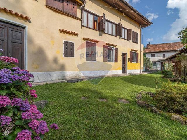 Casa indipendente in vendita a Caprile BI