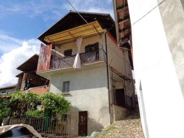 Casa indipendente in vendita a Caprile BI