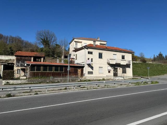 Casa indipendente in vendita a Carcare SV