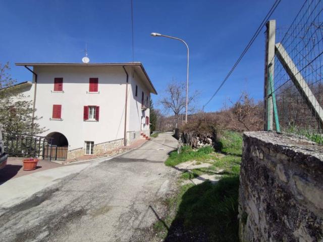 Casa indipendente in vendita a Caramanico Terme PE