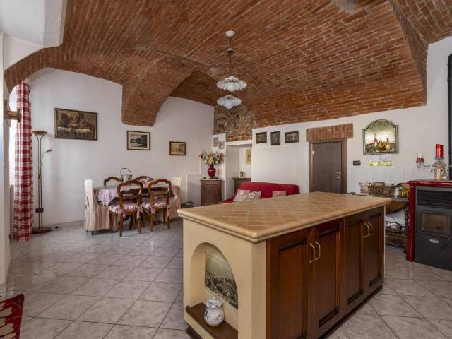 Casa indipendente in vendita a Caraglio CN