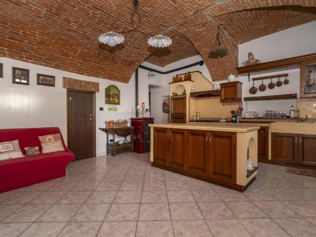 Casa indipendente in vendita a Caraglio CN