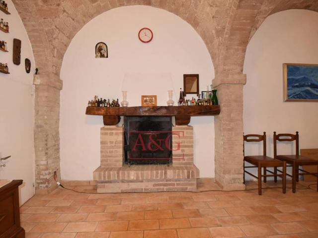 Casa indipendente in vendita a Carassai AP
