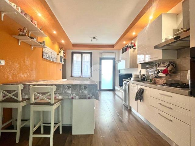Casa indipendente in vendita a Carate Brianza MB