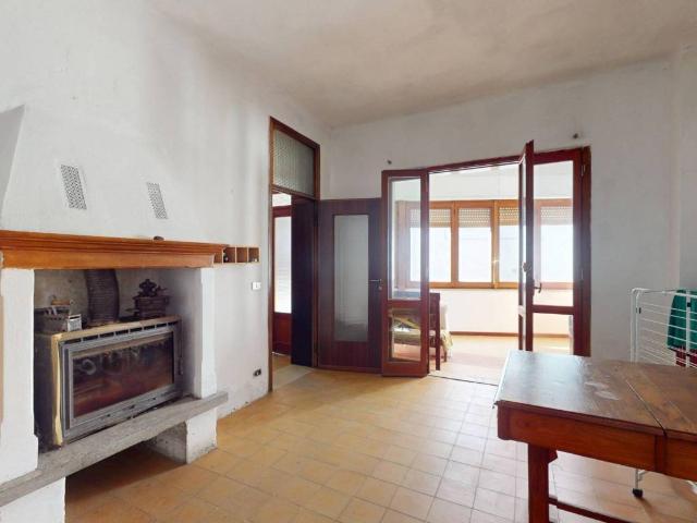 Casa indipendente in vendita a Carate Brianza MB