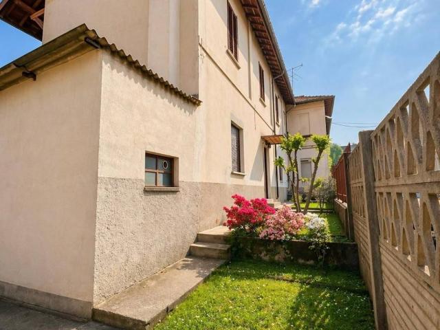 Casa indipendente in vendita a Carate Brianza MB