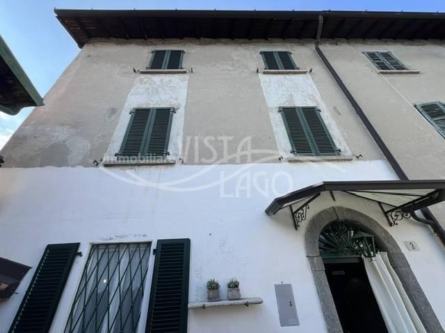 Casa indipendente in vendita a Carate Urio CO