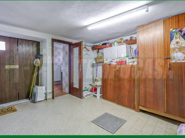 Casa indipendente in vendita a Caravate VA
