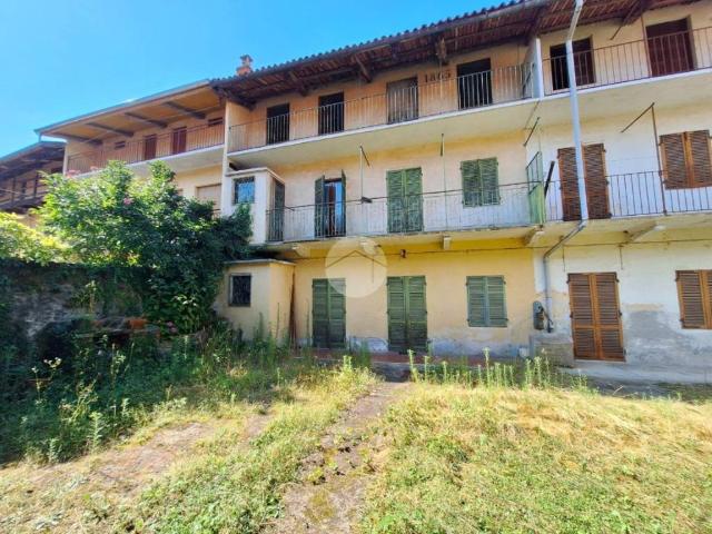 Casa indipendente in vendita a Caravino TO