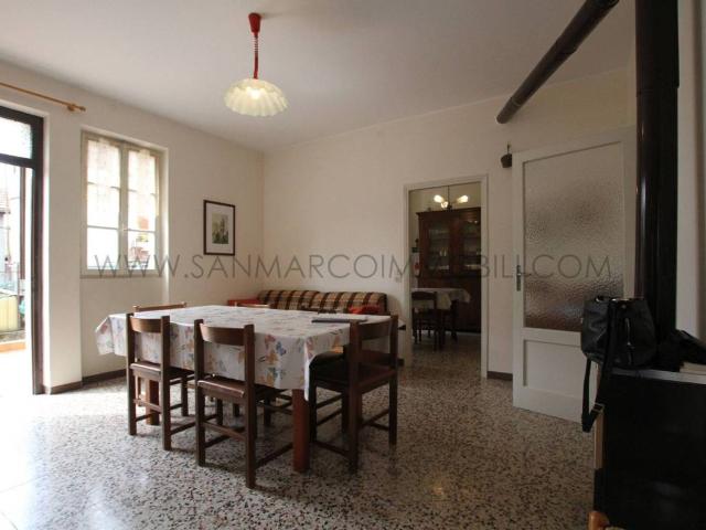 Casa indipendente in vendita a Carenno LC