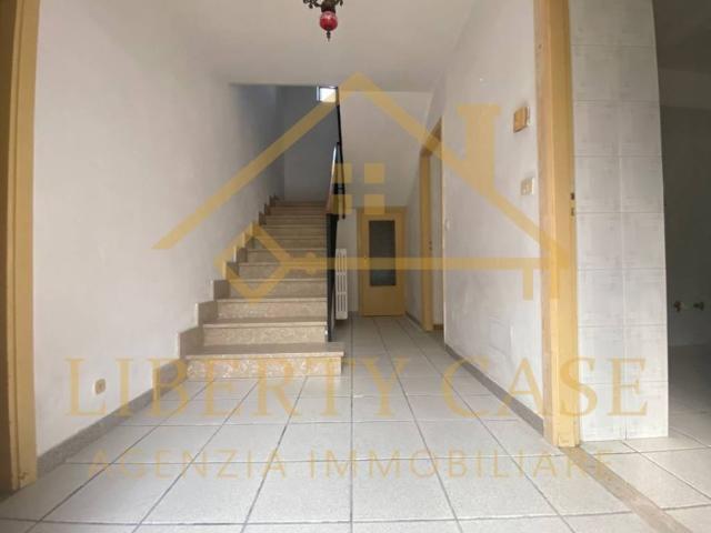 Casa indipendente in vendita a Caresana VC