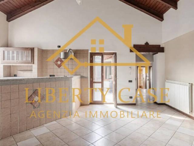 Casa indipendente in vendita a Caresana VC