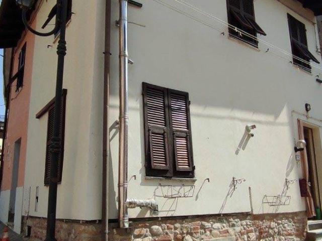 Casa indipendente in vendita a Carezzano AL