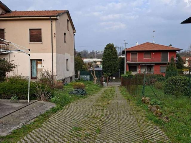 Casa indipendente in vendita a Carimate CO