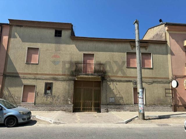 Casa indipendente in vendita a Carinola CE