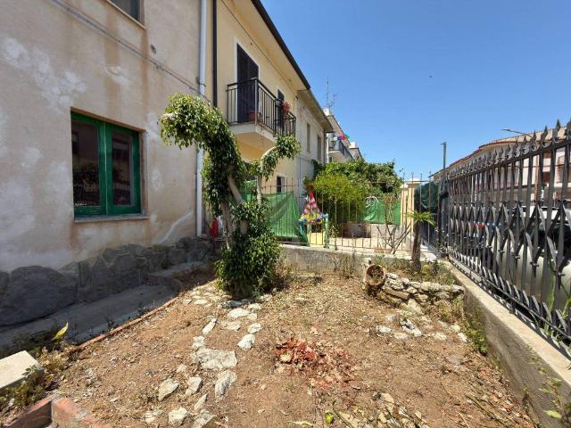 Casa indipendente in vendita a Caronia ME