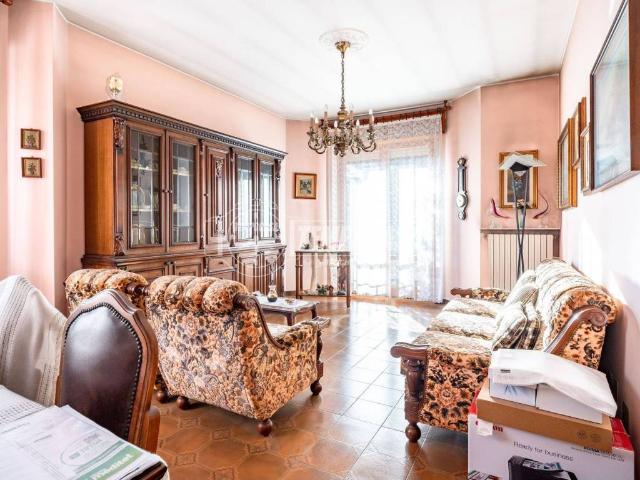 Casa indipendente in vendita a Caronno Pertusella VA