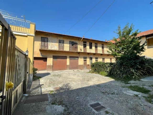 Casa indipendente in vendita a Caronno Pertusella VA