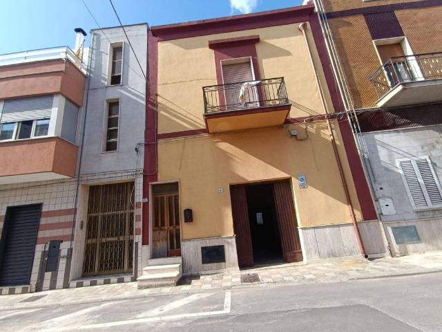 Casa indipendente in vendita a Carosino TA