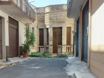 Casa indipendente in vendita a Carlentini SR
