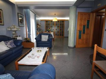 Casa indipendente in vendita a Carlentini SR