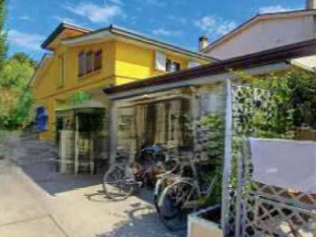 Casa indipendente in vendita a Carmignano di Brenta PD