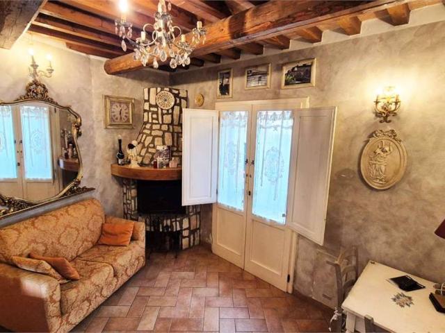 Casa indipendente in vendita a Carmignano PO