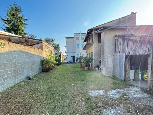 Casa indipendente in vendita a Carpaneto Piacentino PC