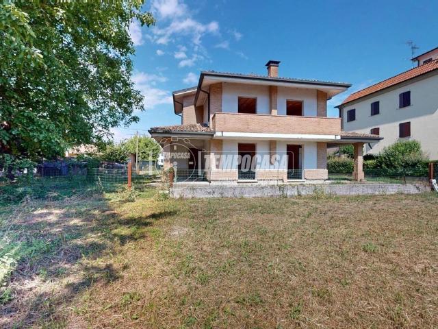 Casa indipendente in vendita a Carpi