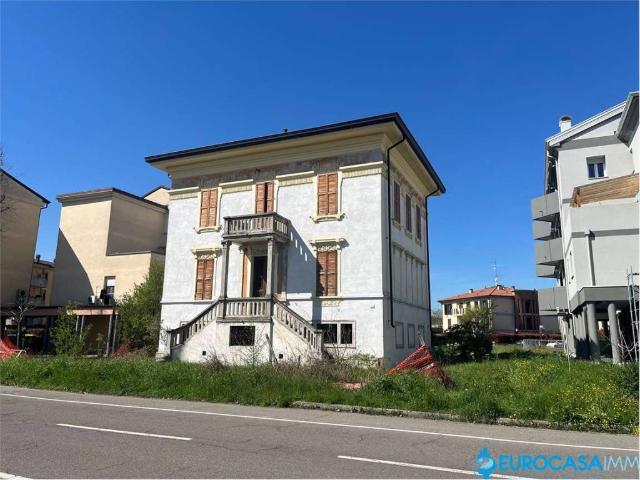 Casa indipendente in vendita a Carpi MO