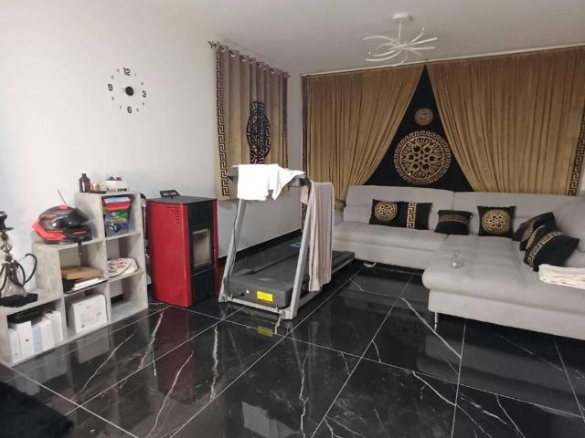 Casa indipendente in vendita a Carpi MO