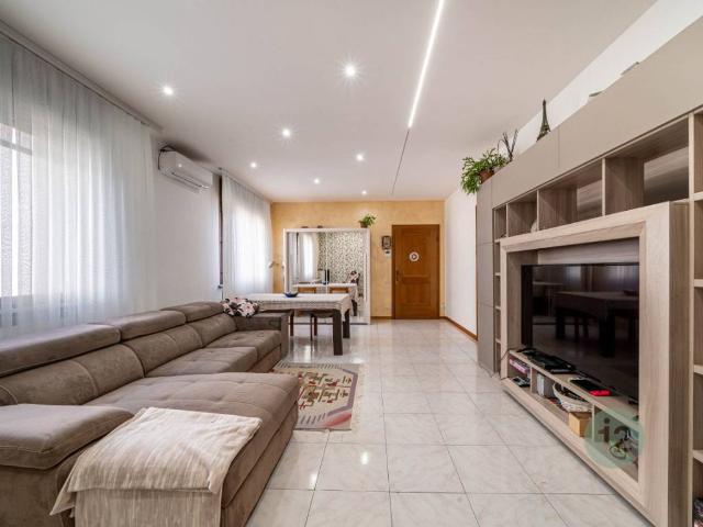 Casa indipendente in vendita a Carpi MO
