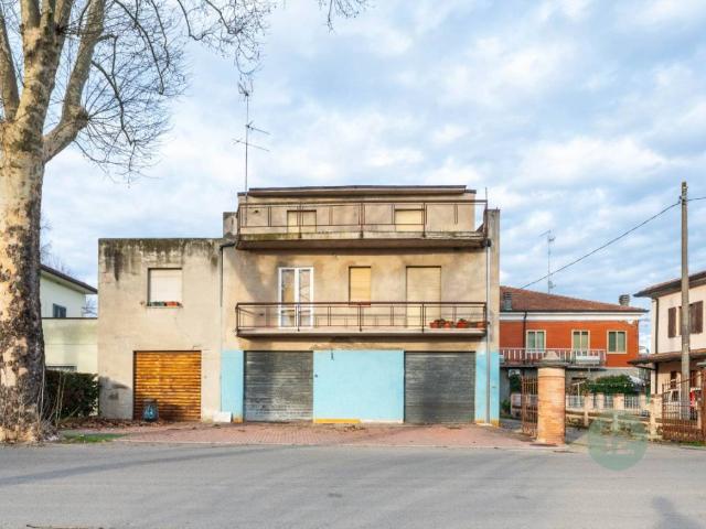 Casa indipendente in vendita a Carpi MO