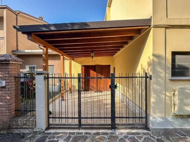 Casa indipendente in vendita a Carpi MO