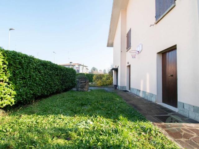 Casa indipendente in vendita a Carpi MO