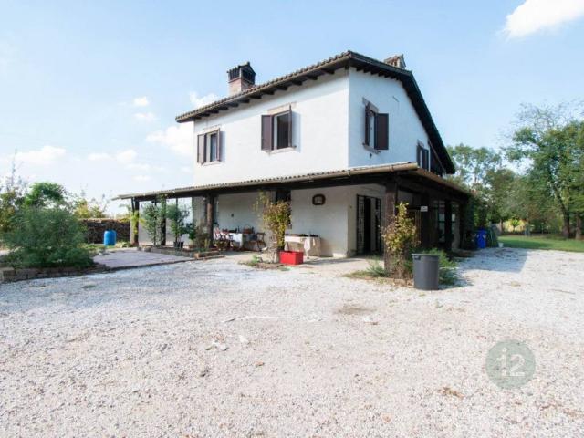 Casa indipendente in vendita a Carpi MO
