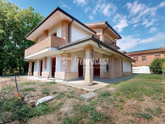 Casa indipendente in vendita a Carpi MO