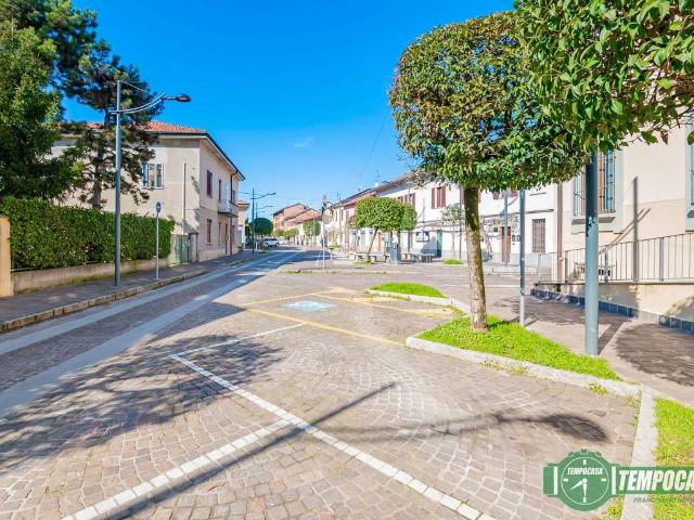 Casa indipendente in vendita a Carpiano MI